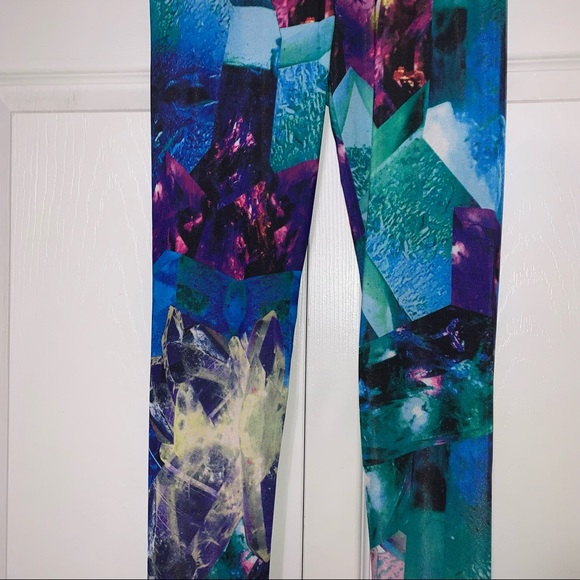 NEW Crystals Quartz Amethyst Gemstone Print Leggings - Picture 3 of 5
